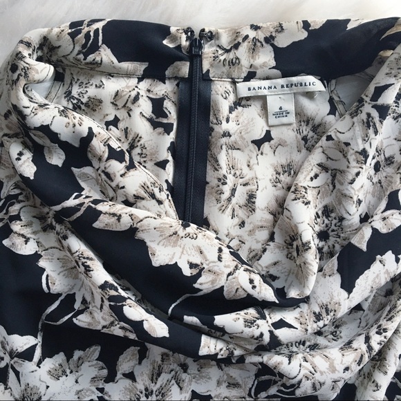 Banana Republic sleeveless cowl neck blouse top 4 - Picture 2 of 7